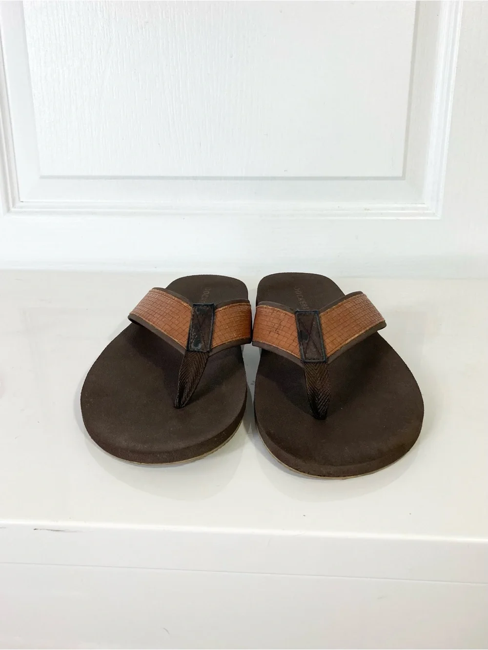 DOCKERS Sandals Men 10 Brown Flip-Flops Thong Slip-On